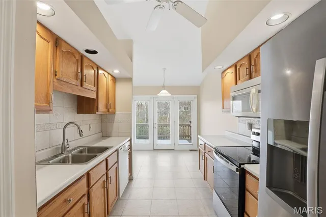 $350,000 | 903 Palmer Court, Unit 3, Lake St. Louis, MO 63367