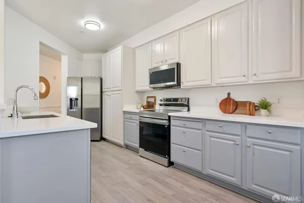 $749,000 | 1 Crescent Way, Unit 1215, San Francisco, CA 94134