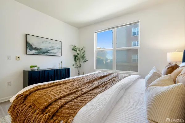 $749,000 | 1 Crescent Way, Unit 1215, San Francisco, CA 94134