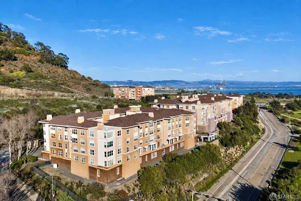 $749,000 | 1 Crescent Way, Unit 1215, San Francisco, CA 94134