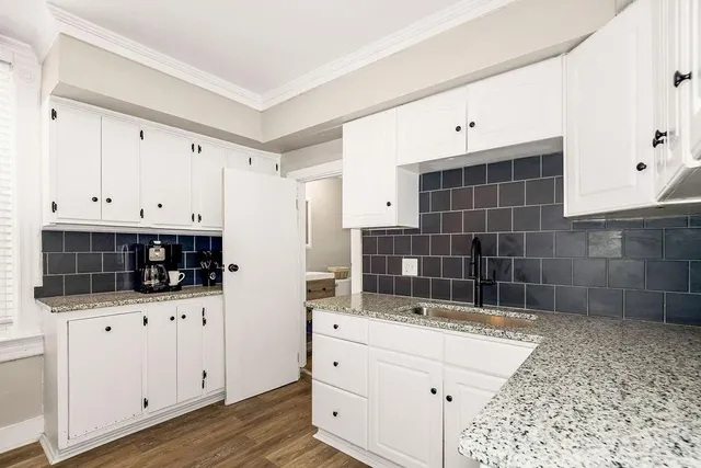 $600,000 | 3951 Warwick Boulevard, Kansas City, MO 64111