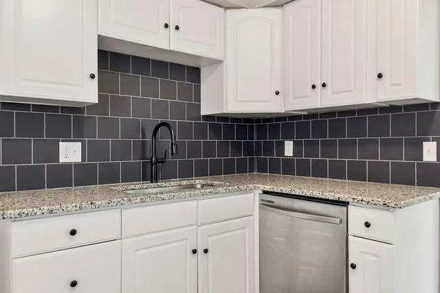 $600,000 | 3951 Warwick Boulevard, Kansas City, MO 64111