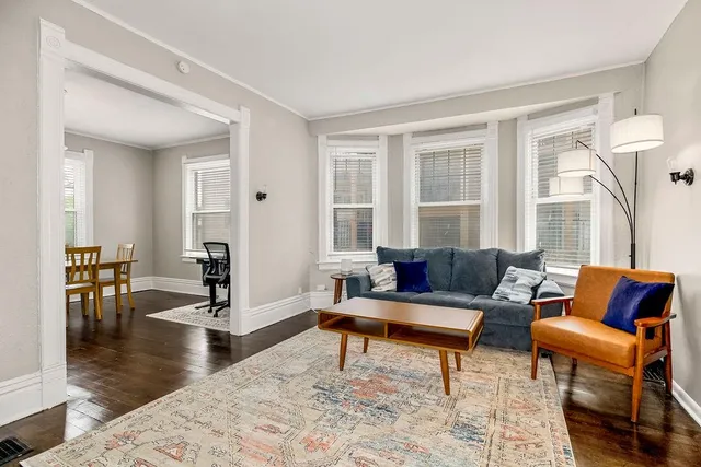 $600,000 | 3951 Warwick Boulevard, Kansas City, MO 64111