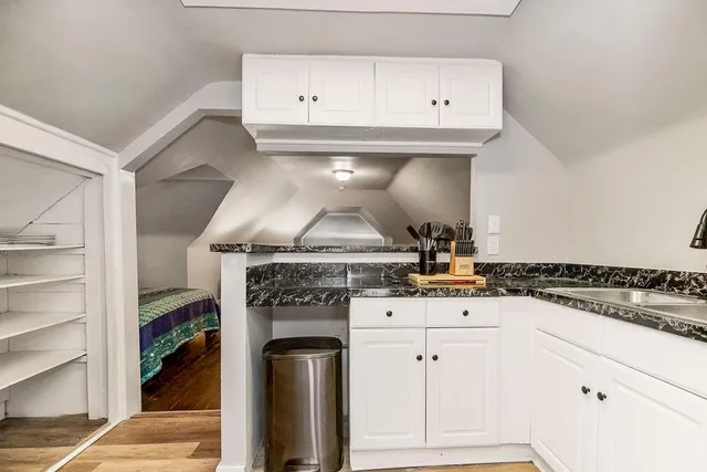 $600,000 | 3951 Warwick Boulevard, Kansas City, MO 64111