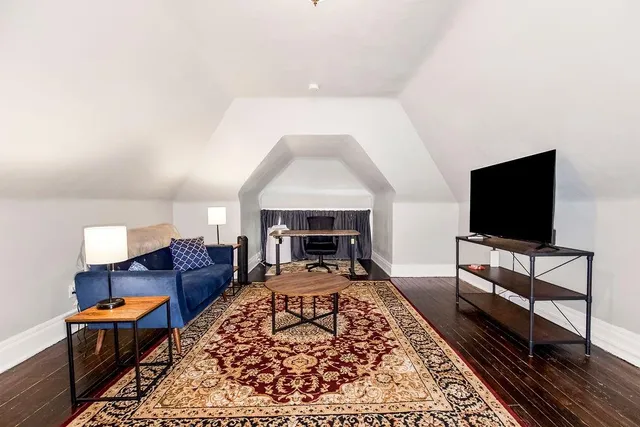 $600,000 | 3951 Warwick Boulevard, Kansas City, MO 64111