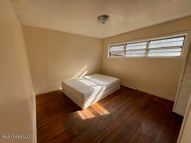 $300,000 | 401 Carpenter Street, Utica, MS 39175