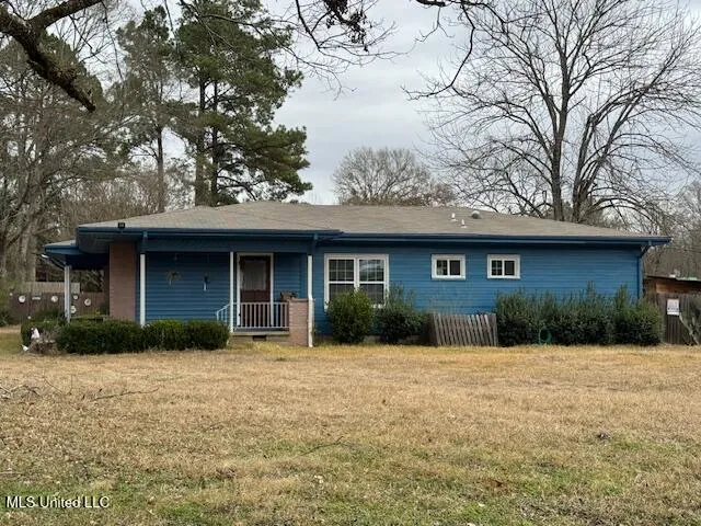 $300,000 | 401 Carpenter Street, Utica, MS 39175