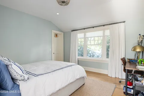 $8,050,000 | 7 Indian Head Road, Riverside, CT 06878