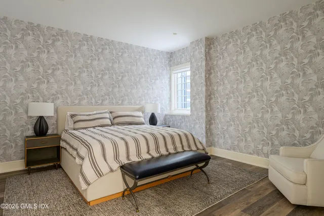 $8,050,000 | 7 Indian Head Road, Riverside, CT 06878