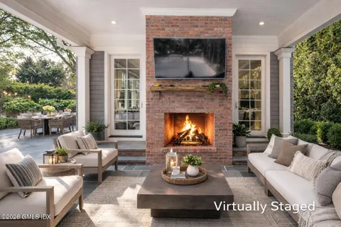 $8,050,000 | 7 Indian Head Road, Riverside, CT 06878