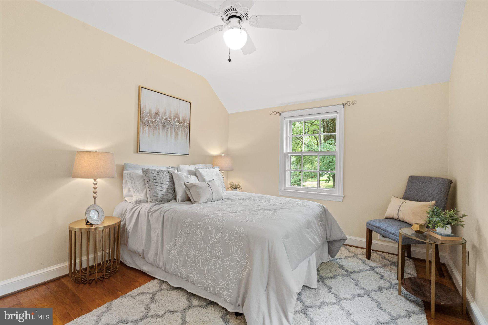 9500 Columbia Boulevard Silver Spring, MD 20910 - Photo 16 of 19 3rd bedroom