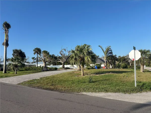 $675,000 | 4701 Bethel Creek Drive, Vero Beach, FL 32963