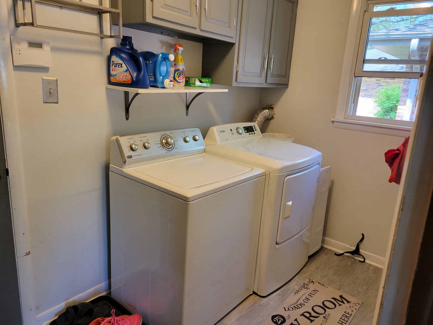 1322 Elder Road Homewood, IL 60430 - Photo 18 of 27 a utility room with dryer and washer