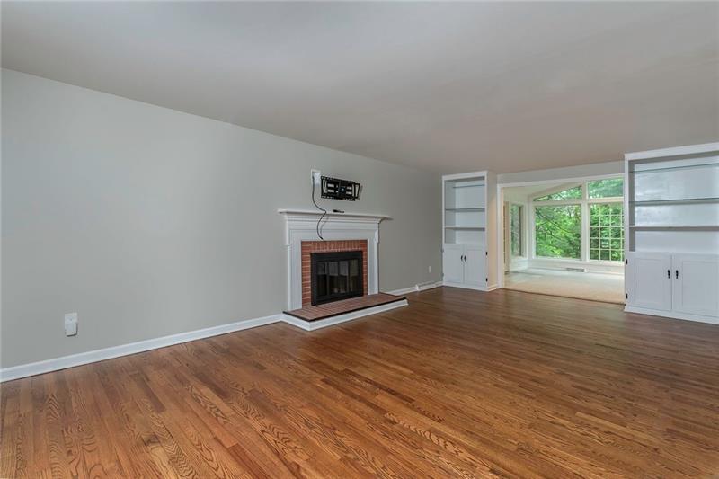 761 Thompson Run Road Pittsburgh, PA 15237 - Photo 12 of 25 Gallery Image 12