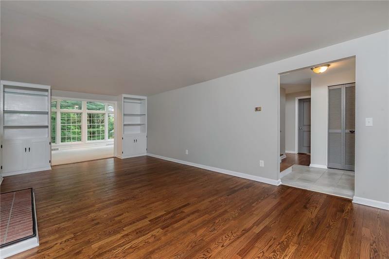 761 Thompson Run Road Pittsburgh, PA 15237 - Photo 13 of 25 Gallery Image 13