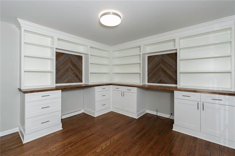 761 Thompson Run Road Pittsburgh, PA 15237 - Photo 14 of 25 Gallery Image 14