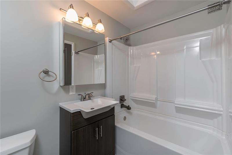 761 Thompson Run Road Pittsburgh, PA 15237 - Photo 18 of 25 Gallery Image 18