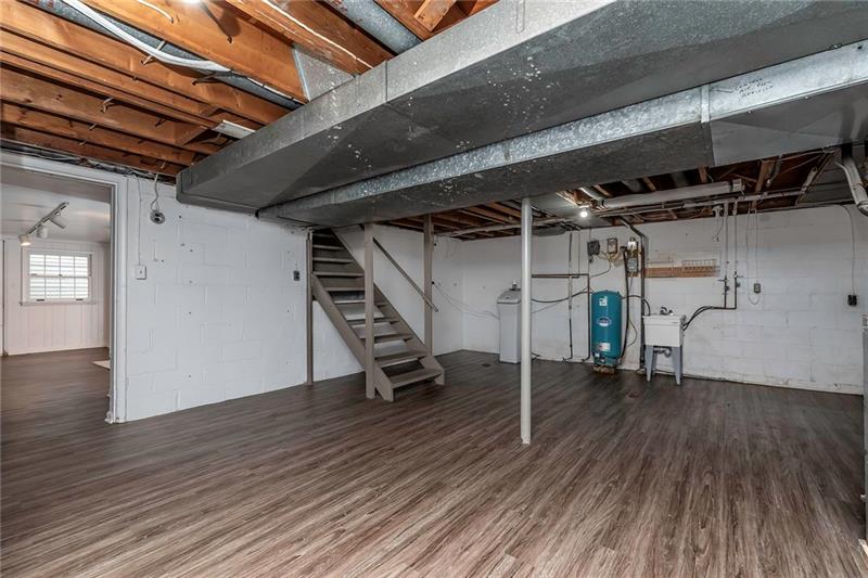 761 Thompson Run Road Pittsburgh, PA 15237 - Photo 23 of 25 Gallery Image 23