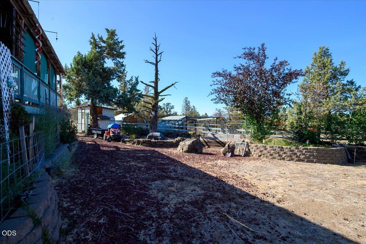 8659 Southwest Shad Road Terrebonne, OR 97760 - Photo 21 of 41 Gallery Image 21