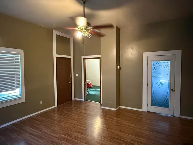 $1,300 | 323 West Lorance Street, Tyler, TX 75702