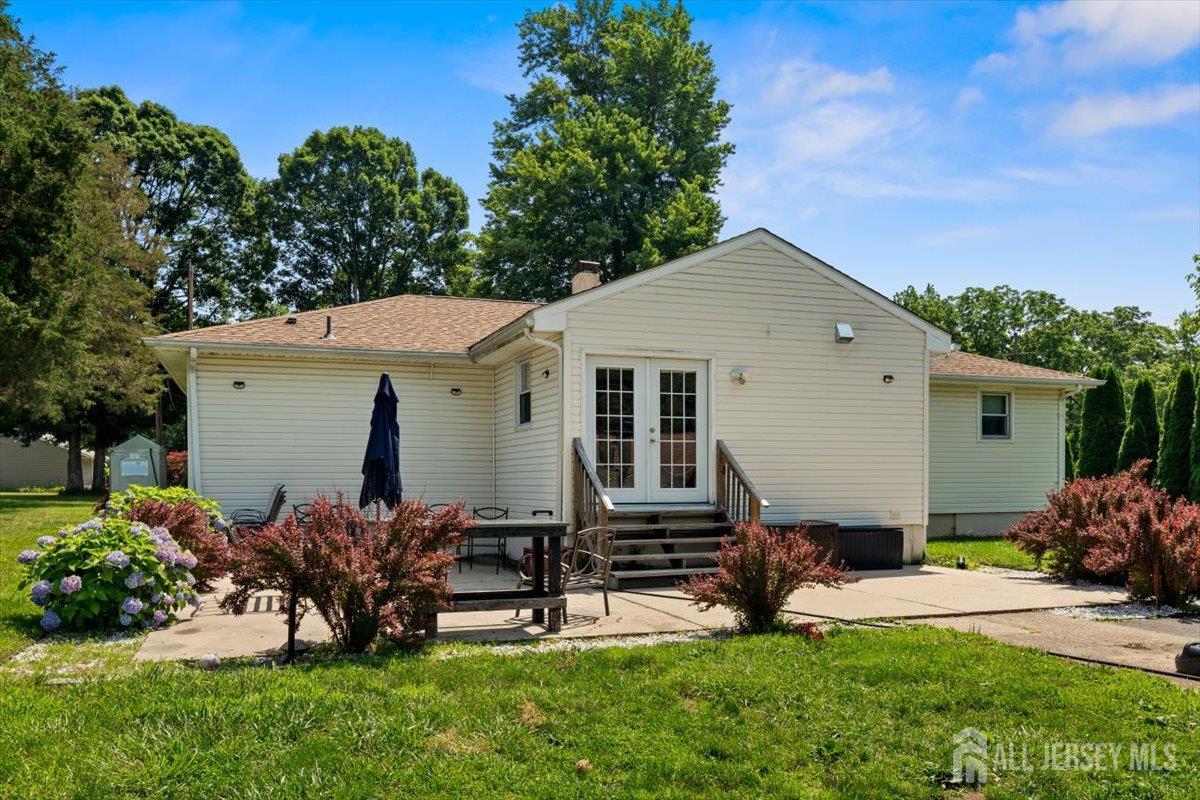 5 Applegate Road Jobstown, NJ 08041 - Photo 25 of 34 a view of a house with patio