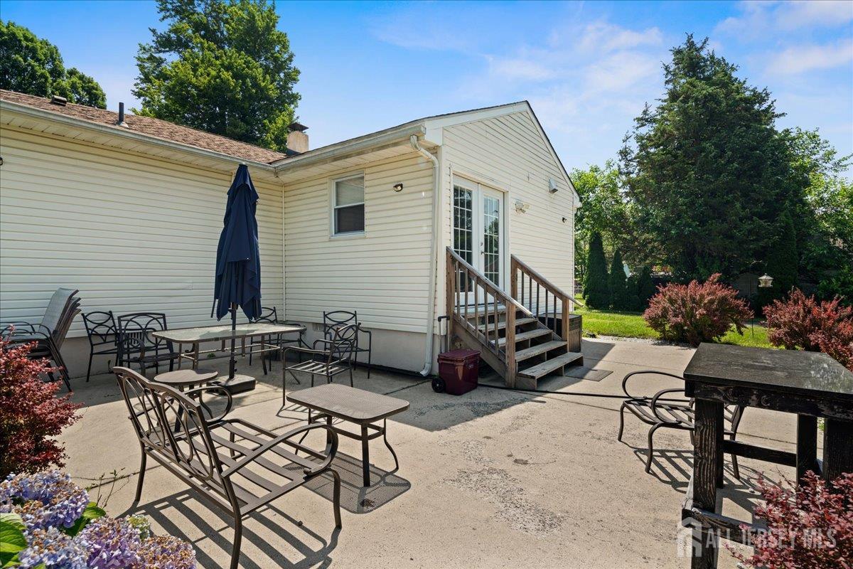 5 Applegate Road Jobstown, NJ 08041 - Photo 26 of 34 a view of backyard with outdoor seating and plants