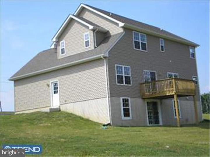 335 Blake Road Oxford, PA 19363 - Photo 4 of 21 Exterior Back