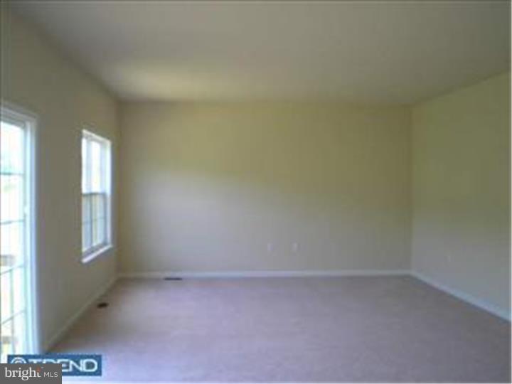 335 Blake Road Oxford, PA 19363 - Photo 7 of 21 Family Room
