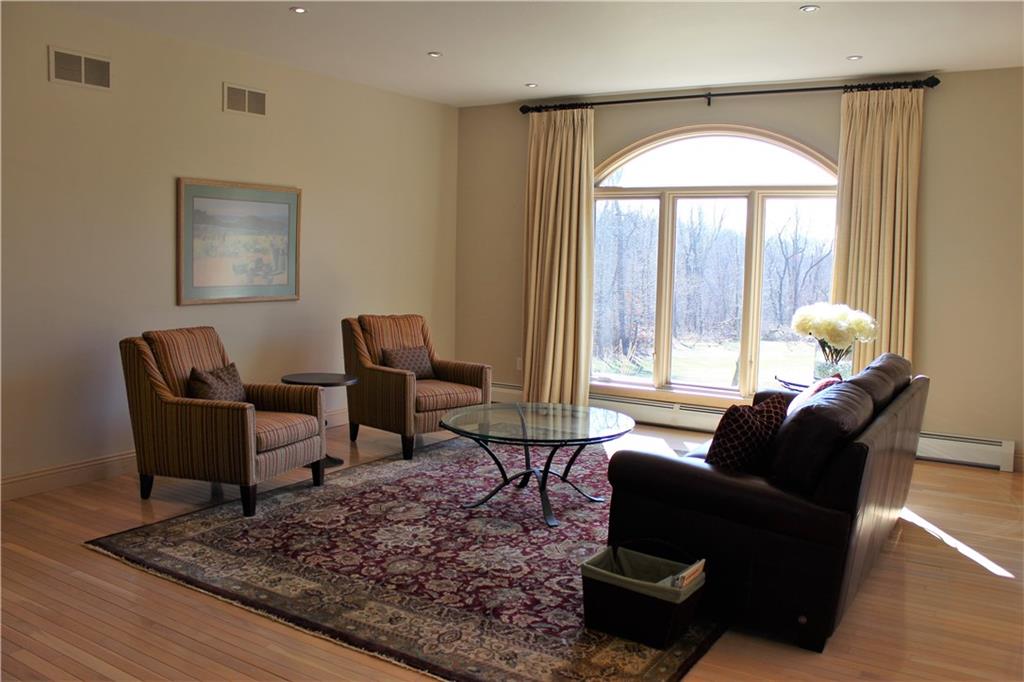 3335 Tuscarawas Road Beaver, PA 15009 - Photo 7 of 25 Gallery Image 7