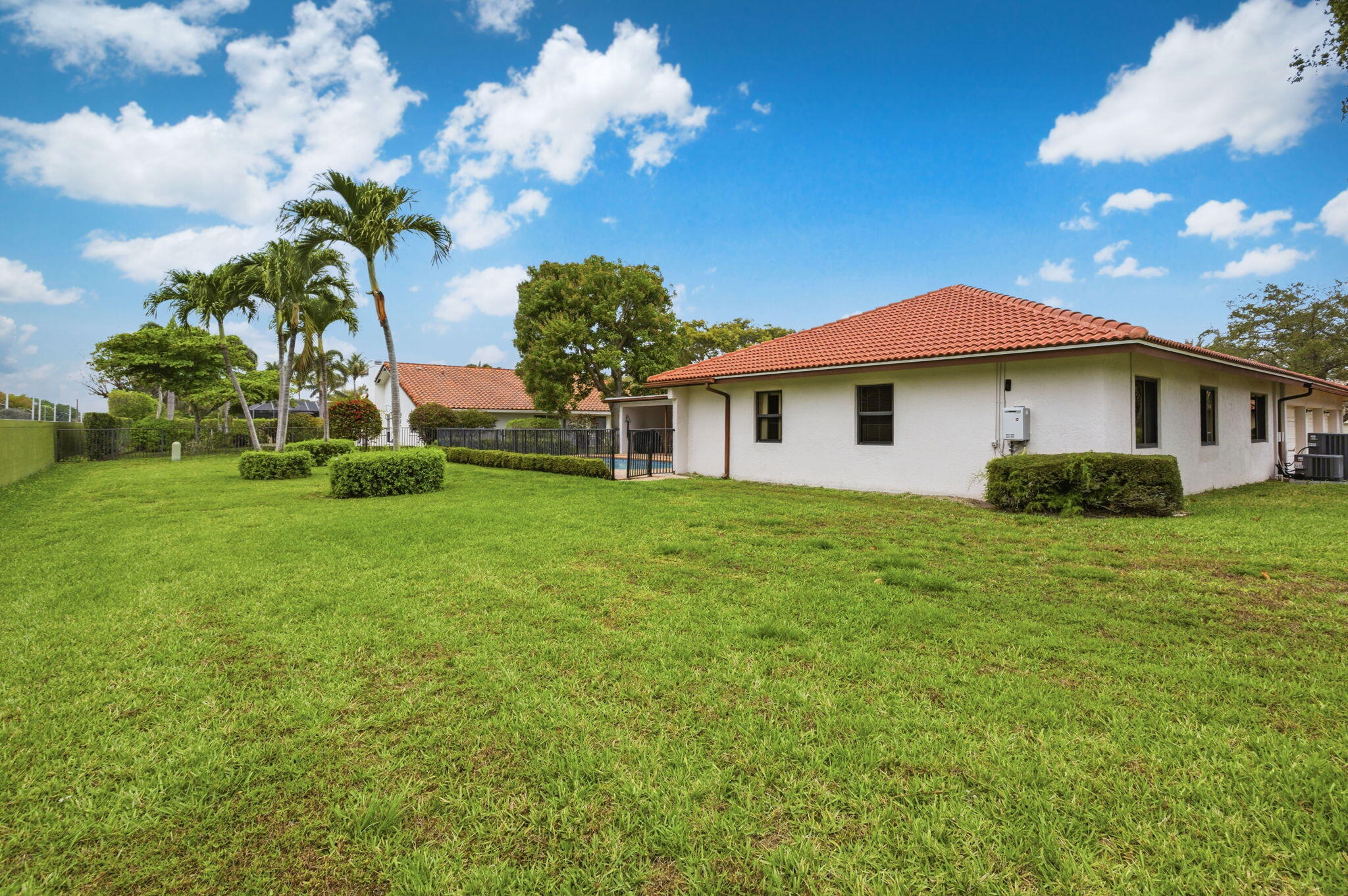 1960 Northwest 25th Street Boca Raton, FL 33431 - Photo 47 of 50 Green space!