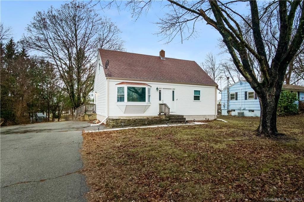 517 Chesterfield Road Montville, CT 06370 - Photo 1 of 1