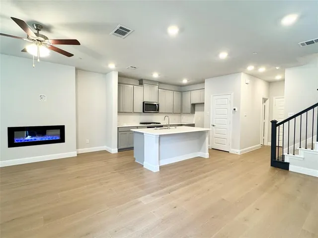 $3,000 | 7830 Bayside Drive, Rowlett, TX 75088