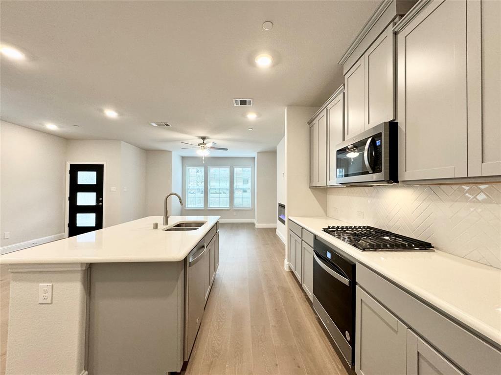 7830 Bayside Drive Rowlett, TX 75088 - Photo 9 of 25