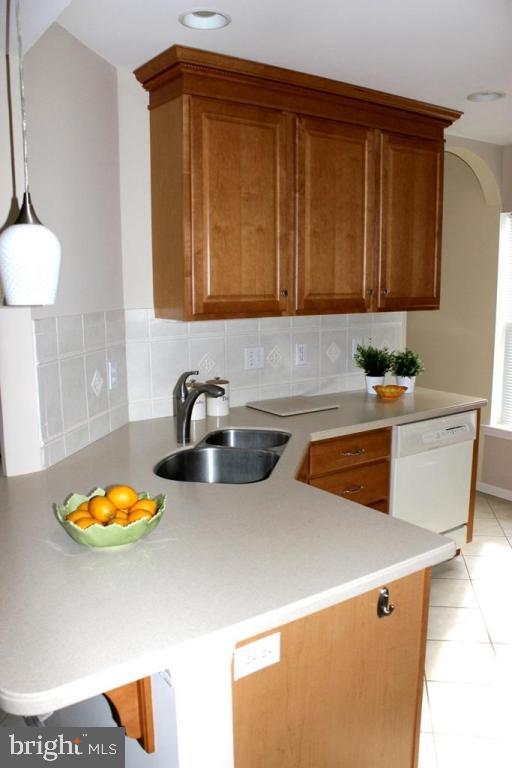 1021 Kent Garden Lititz, PA 17543 - Photo 14 of 30