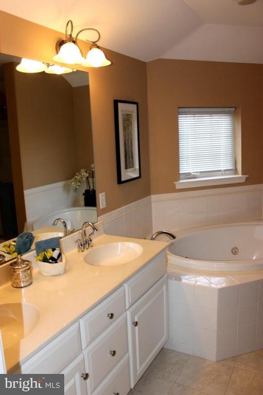 1021 Kent Garden Lititz, PA 17543 - Photo 22 of 30