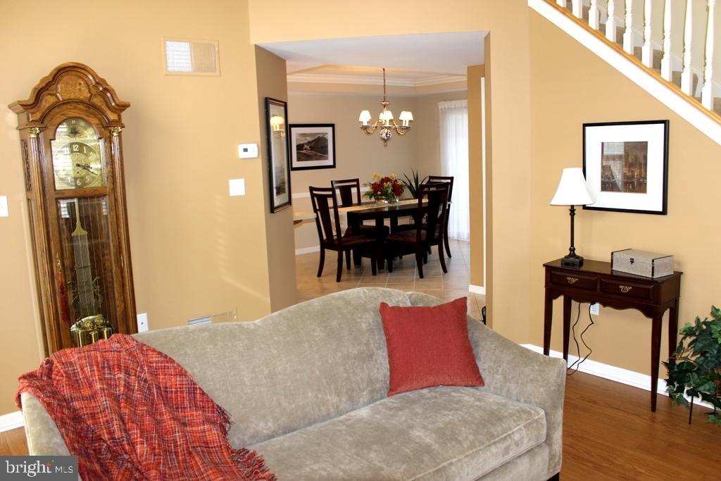 1021 Kent Garden Lititz, PA 17543 - Photo 7 of 30