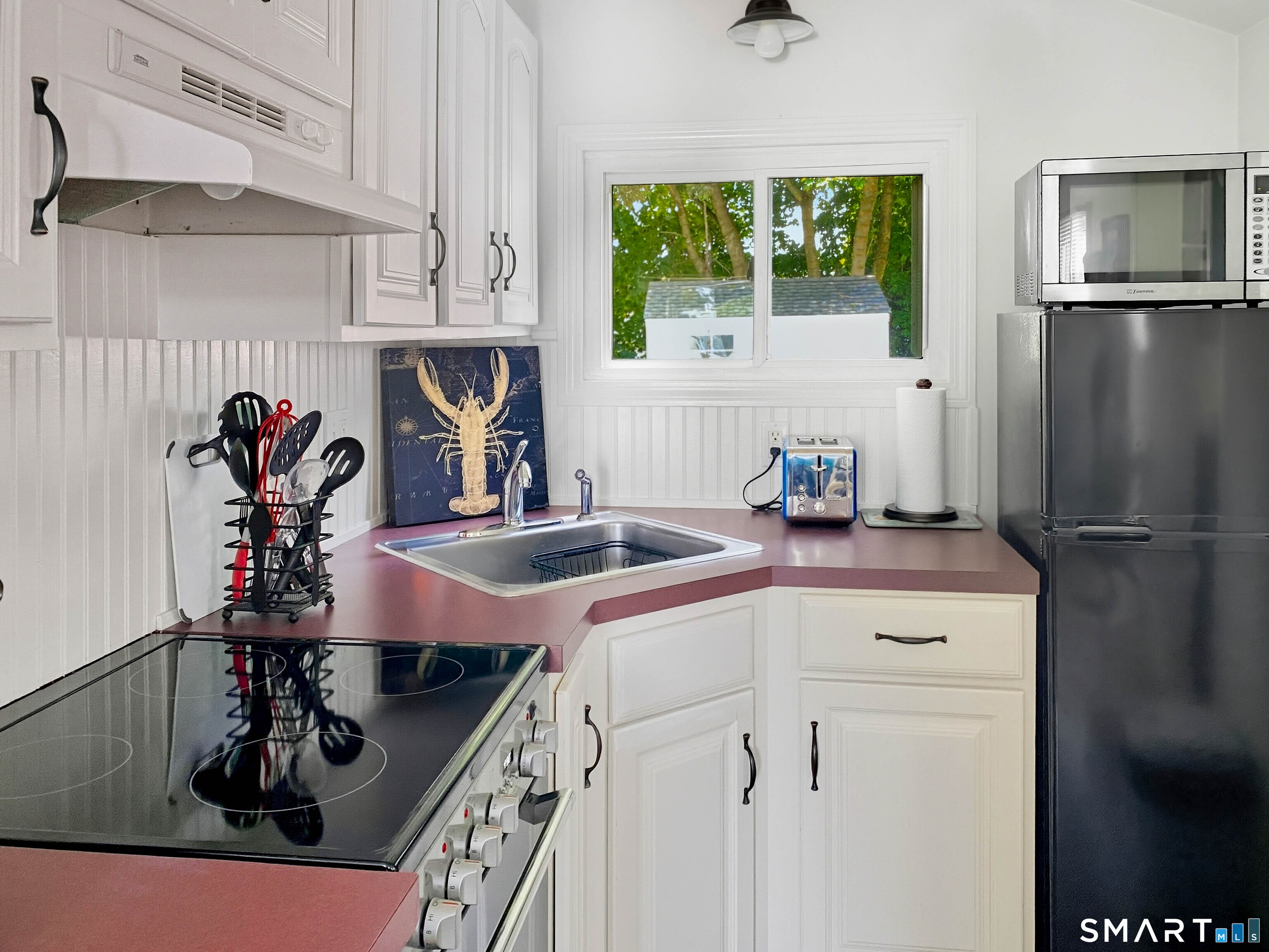 49 Uncas Road Clinton, CT 06413 - Photo 23 of 37