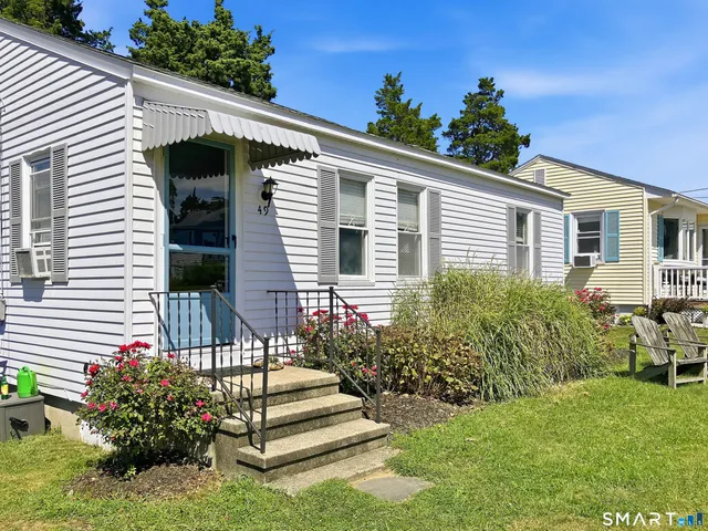 $649,900 | 49 Uncas Road, Clinton, CT 06413