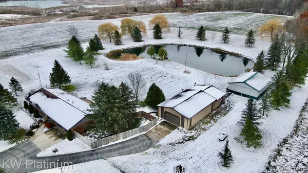 $400,000 | 7383 Fisher Road, Jeddo, MI 48032