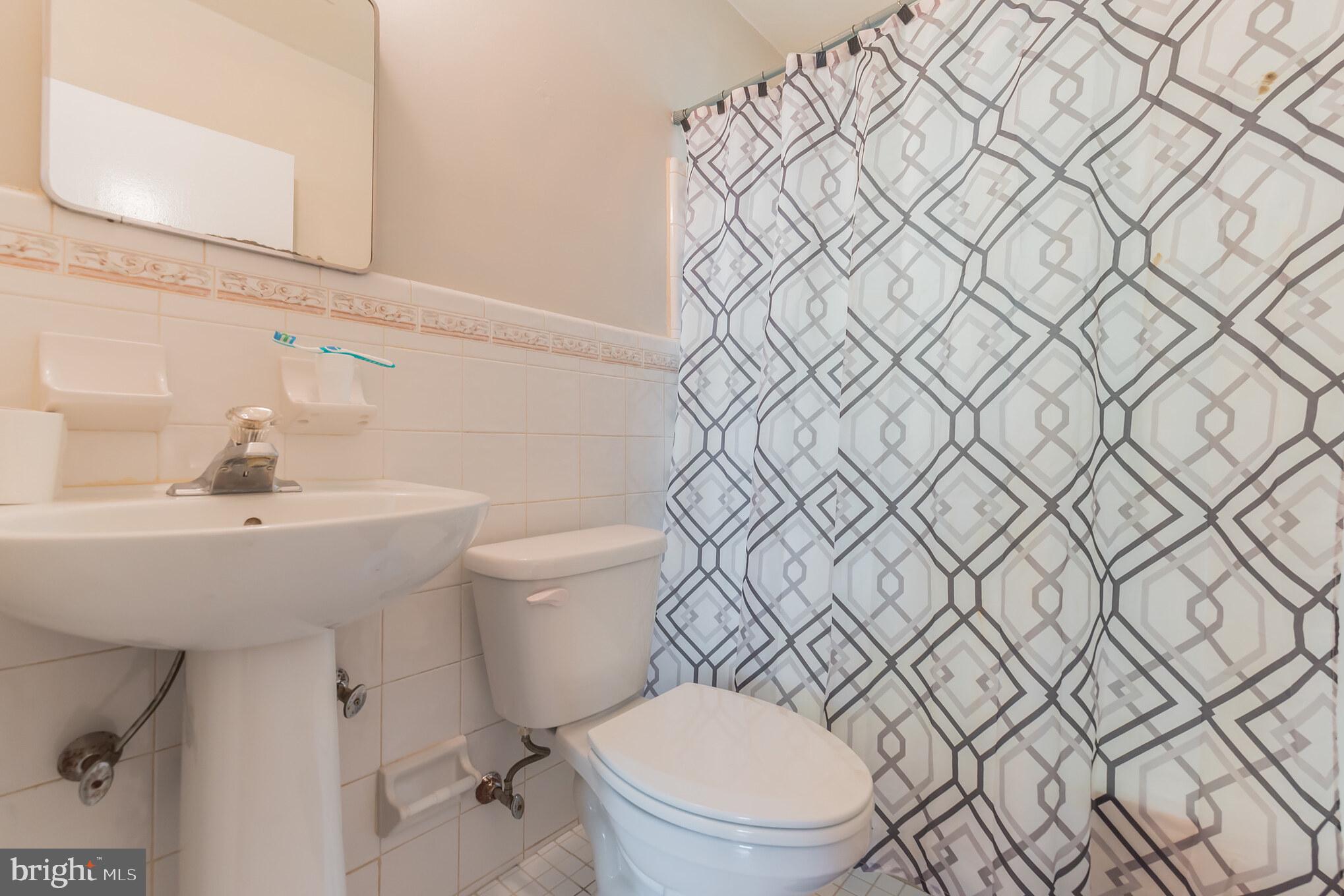 301 Rively Avenue Aldan, PA 19018 - Photo 15 of 30 Gallery Image 15
