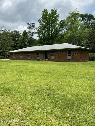$264,500 | 42 Thagard Drive, Petal, MS 39465