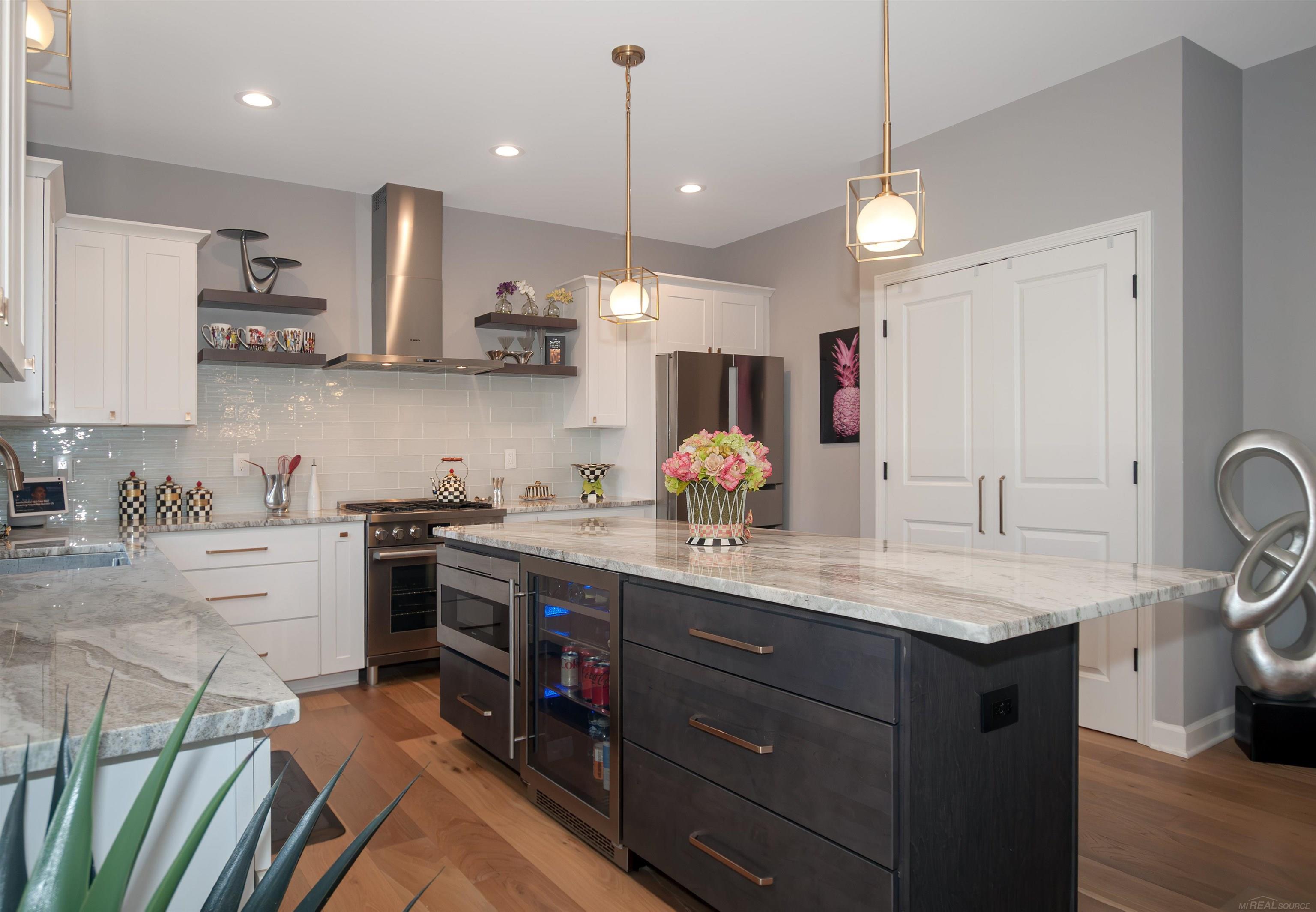 314 McMillan Road Grosse Pointe, MI 48236 - Photo 14 of 46 50134701-6ef17a01-1c00-4bcb-82b9-2e1347baef1c.JPG