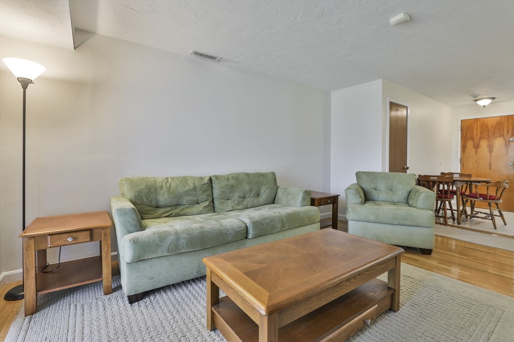 189 Littleton Road, Unit 62 Chelmsford, MA 01824 - Photo 10 of 23 Gallery Image 10