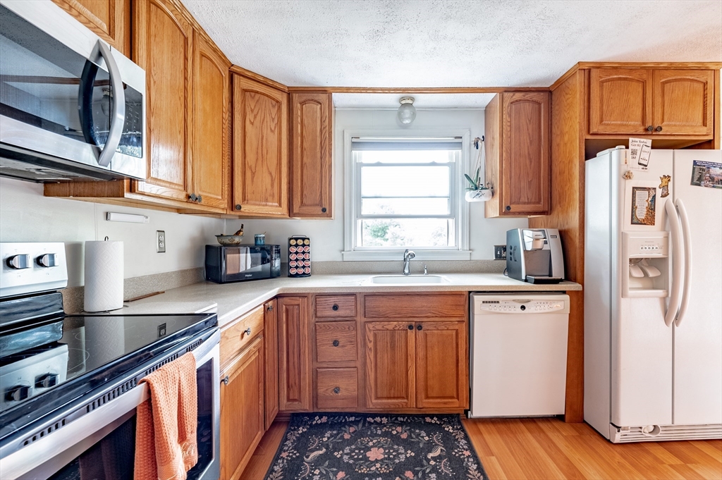 176 West Allen Ridge Road Springfield, MA 01118 - Photo 15 of 30