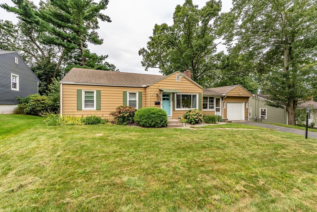 176 West Allen Ridge Road Springfield, MA 01118 - Photo 3 of 30