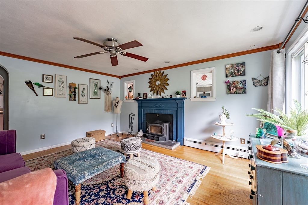 176 West Allen Ridge Road Springfield, MA 01118 - Photo 4 of 30