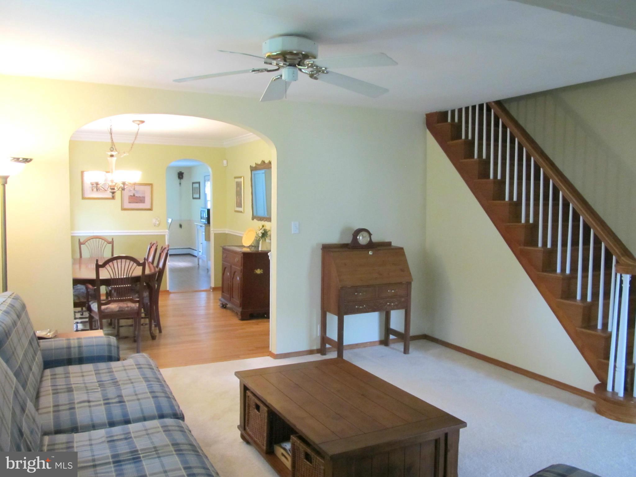 413 West Maple Road Linthicum Heights, MD 21090 - Photo 3 of 30 Living Room