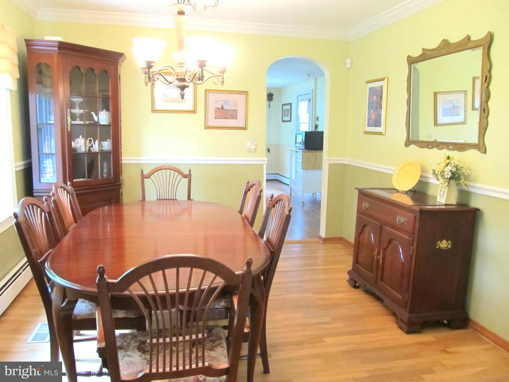413 West Maple Road Linthicum Heights, MD 21090 - Photo 5 of 30 Dining Room