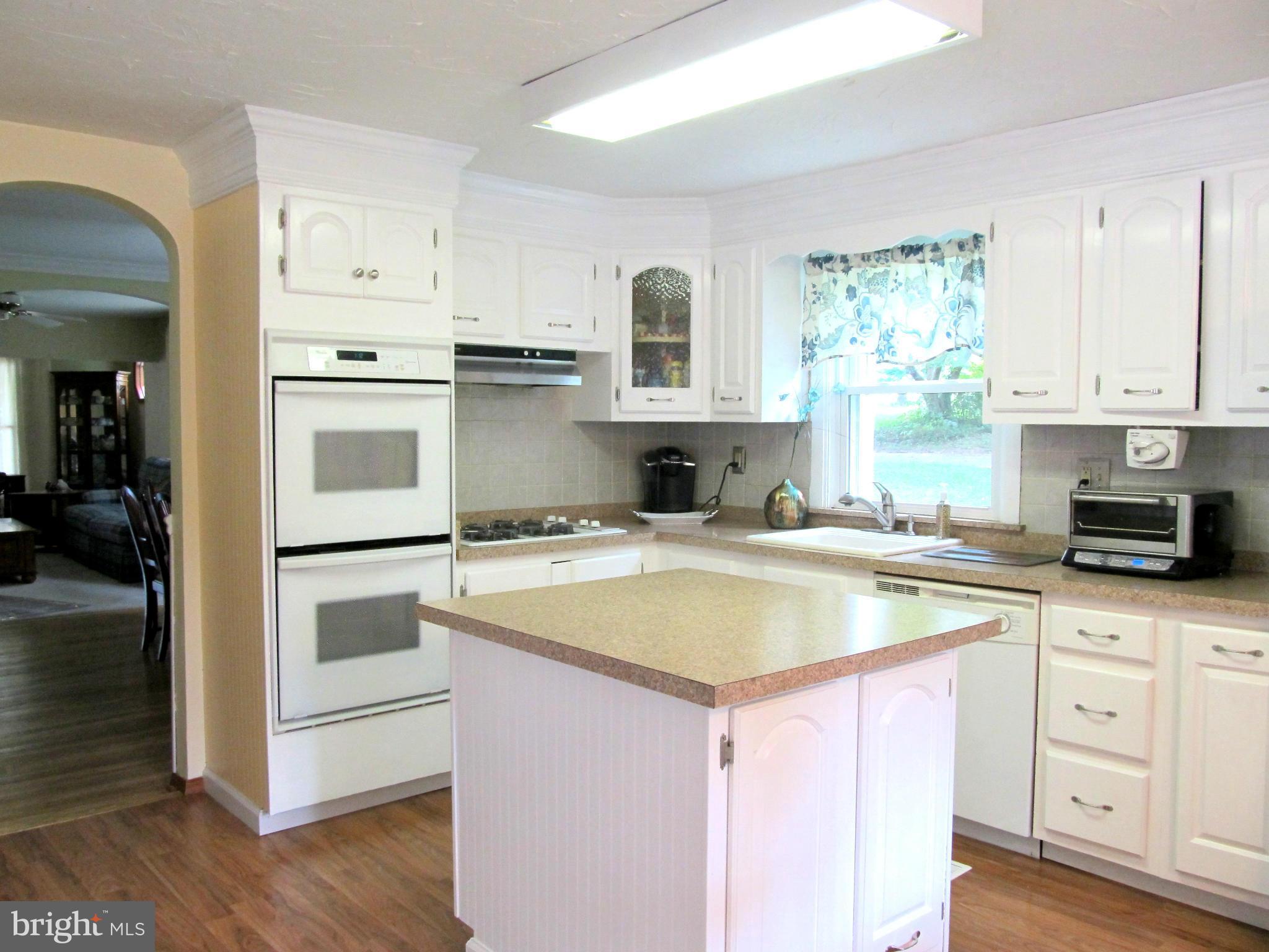 413 West Maple Road Linthicum Heights, MD 21090 - Photo 7 of 30 Kitchen