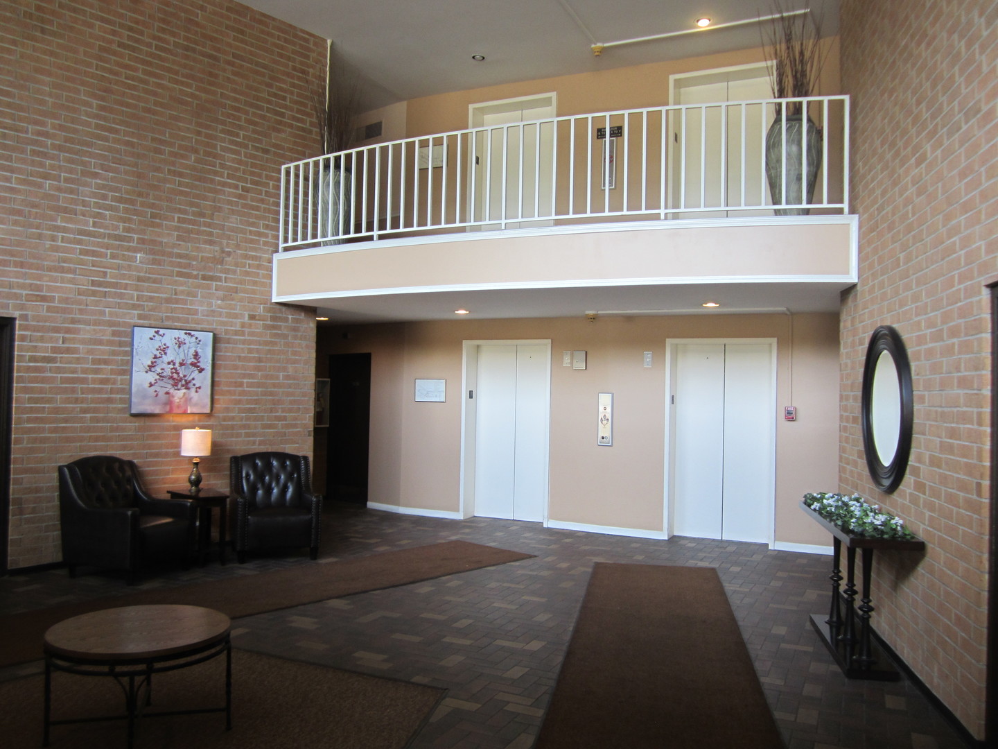 15 Bar Harbour Road, Unit 4G Schaumburg, IL 60193 - Photo 21 of 21 a view of a livingroom with furniture